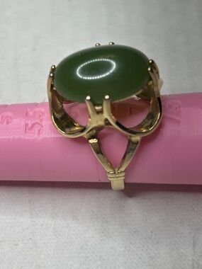 Vintage nephrite jade cocktail ring set in 14K